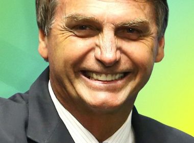 Bolsonaro tem 64% dos votos válidos e Haddad tem 36%, diz pesquisa DataPoder360