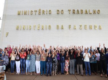 Servidores fazem protesto contra fim do Ministério do Trabalho