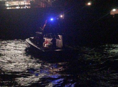 Duas pessoas desaparecem após praticarem stand up paddle no Porto da Barra