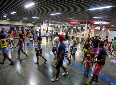 Três estações de metrô funcionam em horário especial desta quinta a domingo