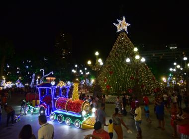 'A cidade nunca esteve tão linda', diz ACM Neto sobre decoração natalina de Salvador