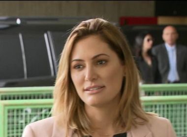 Futura primeira-dama usa camiseta com recado de repreensão de juíza a Lula