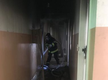 Hotel pega fogo no bairro do Tororó; incêndio deixa uma pessoa ferida
