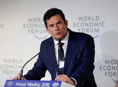 Moro diz que governo não vai interferir em investigações envolvendo Flávio Bolsonaro