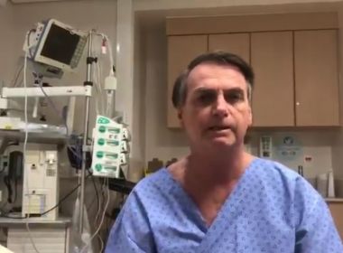 Cirurgia de Bolsonaro para retirar bolsa já dura mais de 8 horas