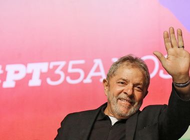 Corpo do irmão de Lula é enterrado sem ex-presidente