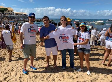 Em festa de Yemanjá, 'aprovados do TJ-BA' protestam contra desativação de comarcas