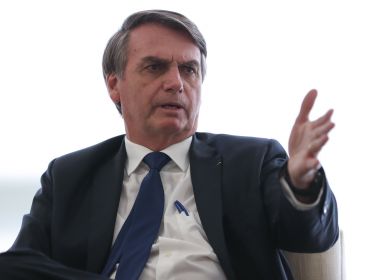 Bolsonaro confirma 13º salário para beneficiados do programa Bolsa Família