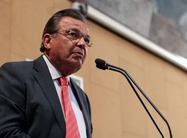 Targino ironiza contrato de R$ 534 mil da AL-BA com empresa alimentícia: 'Grande negócio'