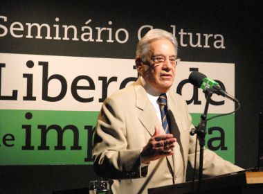 Fernando Henrique critica 'ziguezagueia' do governo Bolsonaro e 'arrogância' do Judiciário