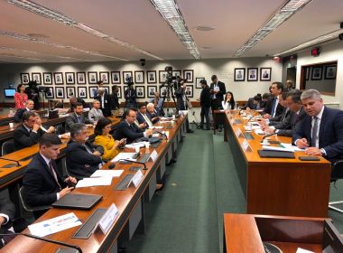 Maurício Barbosa apresenta sistema pioneiro de segurança da Bahia para deputados federais