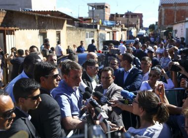 'Pelo menos não é um bando de cachaceiros, né?', rebate Bolsonaro sobre fala de Lula