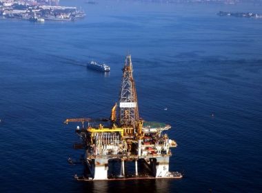 Março registra aumento na produção de petróleo no Brasil em comparação a fevereiro