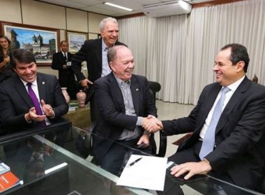 Leal assume governo da Bahia no domingo e acena para diálogo com professores em greve