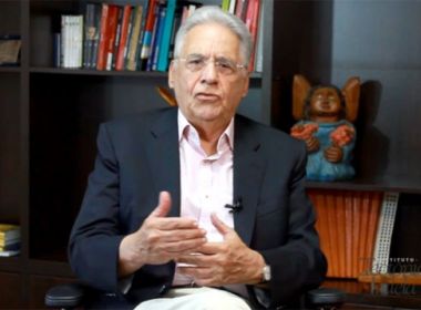 Fernando Henrique Cardoso acredita que 'Brasil vive momento de transição perigoso'