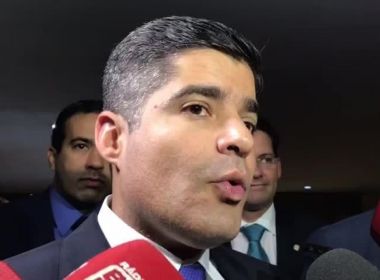 ACM Neto é reeleito presidente em convenção nacional do DEM