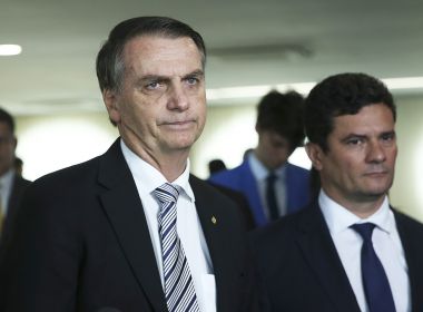 Bolsonaro defende Moro como ‘patrimônio nacional’: ‘Se depender de mim, não sai’