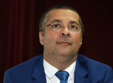 Torres diz que desistiu de candidatura a prefeito por 'falta de apoio' e ataca Zé Neto 
