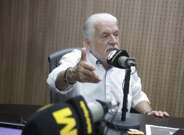 Wagner admite que aconselha Flávio Bolsonaro: 'É o mais equilibrado da família'