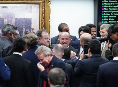 Comissão especial aprova texto-base da reforma da Previdência