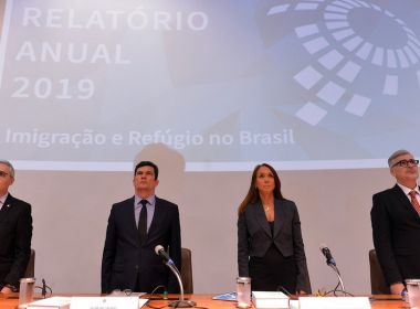 Venezuelanos receberam quase 70% das carteiras de trabalho para refugiados em 2018