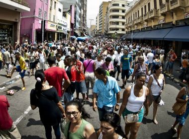População brasileira chega a 210 milhões de habitantes em 2019, diz IBGE