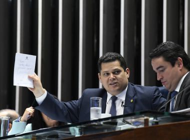 Presidente do Senado anuncia CPMI para investigar fake news