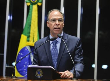 Após se tornar alvo da PF, líder do governo no Senado coloca cargo à disposição de Bolsonaro