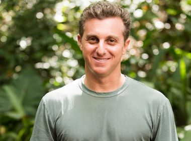 Família Bolsonaro ainda não vê Luciano Huck como adversário na próxima eleição