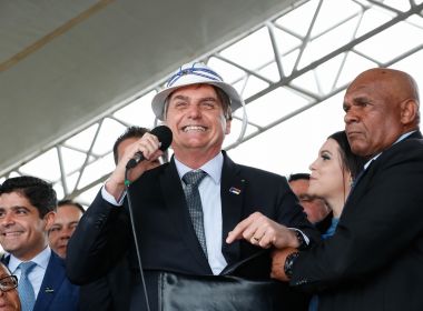 Bolsonaro cancela ida à missa por Irmã Dulce na BA 'em decorrência de ajustes na agenda'