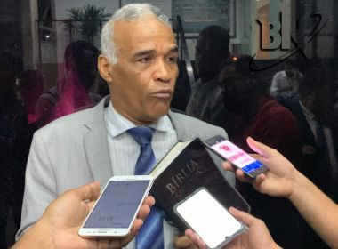 Isidório pede diálogo e vê 'precipitação' em movimento liderado por Prisco