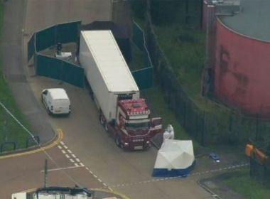 Polícia encontra 39 corpos dentro de caminhão em Londres