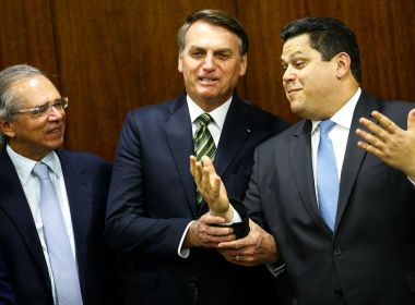 Proposta de extinguir municípios irrita Rodrigo Maia e Alcolumbre