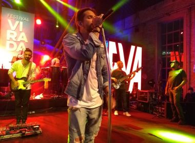 Em lançamento de Festival Virada, Pezzoni entra no clima e deseja feliz ano novo