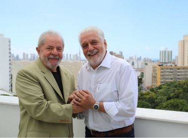Wagner comemora saída de Lula da prisão e diz que STF 'recolocou país nos trilhos'