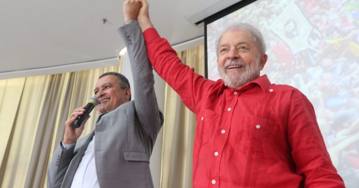 Em Salvador, Lula acena à candidatura de Rui Costa à presidência da