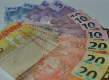 Governo reduz para R$ 1.031 estimativa de salário mínimo para 2020