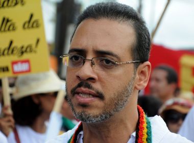 Hilton Coelho consegue liminar pra suspender tramitação da PEC da Previdência na AL-BA