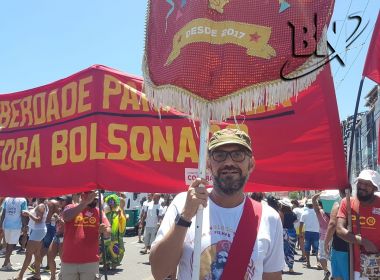 Bloco Filhos e Filhas de Marx participa de Iemanjá: 'Comunismo é o Carnaval da comunidade'
