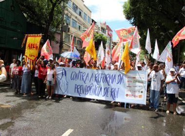 Sindicato dos professores diz que vai pedir na Justiça anulação da reforma de Rui Costa