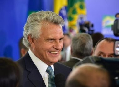 Caiado aceita levar adiante discussão sobre zerar ICMS dos combustíveis em Goiás