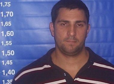 Miliciano morto telefonou a advogado para relatar plano de matá-lo e 'queimar arquivo'