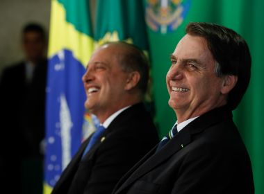 Bolsonaro decide retirar Onyx da Casa Civil e convida general para o cargo