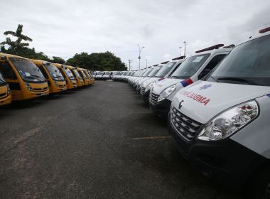 Rui entrega ônibus escolares, ambulâncias e viaturas; veículos custaram R$ 15,7 mi