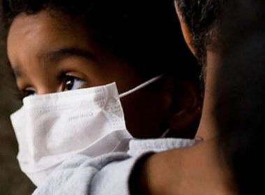 Paciente com novo coronavírus e família devem ficar em isolamento em casa por 14 dias