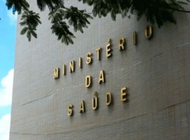 Coronavírus: Governo convoca mais de 5 mil médicos e propõe adiar cirurgias eletivas