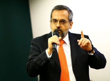 'Antes era balbúrdia', responde UNE após Weintraub convocar alunos da área de saúde