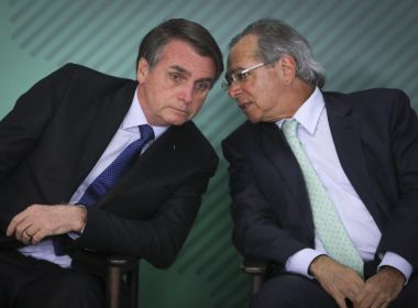'Tira, porque eu estou apanhando muito', disse Bolsonaro a Guedes sobre trecho da MP