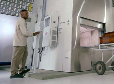 Normas da Anvisa sugerem que vítimas da Covid-19 devem ser cremadas