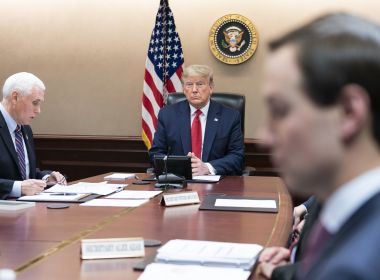 Trump decide estender quarentena nos EUA até 30 de abril